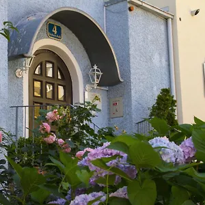 Otel Rueckert, Graz